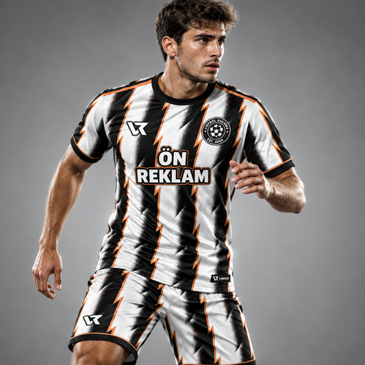 VEROS Zebra Şimşek Kişiye Özel Futbol Forma Takımı - sporcu üzerinde